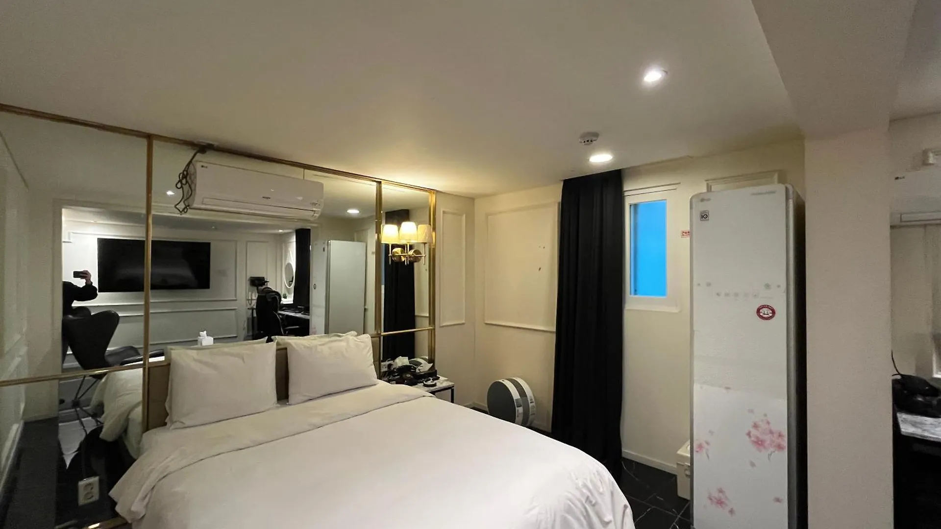 Cf Motel Incheon South Korea